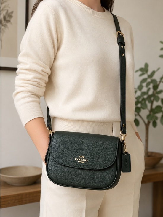 Coach Handbags - Coach Pebbled Leather Crossbody Bag | Forest Green|Gold Hardware|Excellent Condi